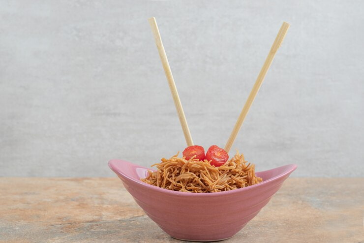 تصویر 3 از قیمت خرید نودل با طعم گوجه ای عمده به صرفه و ارزان